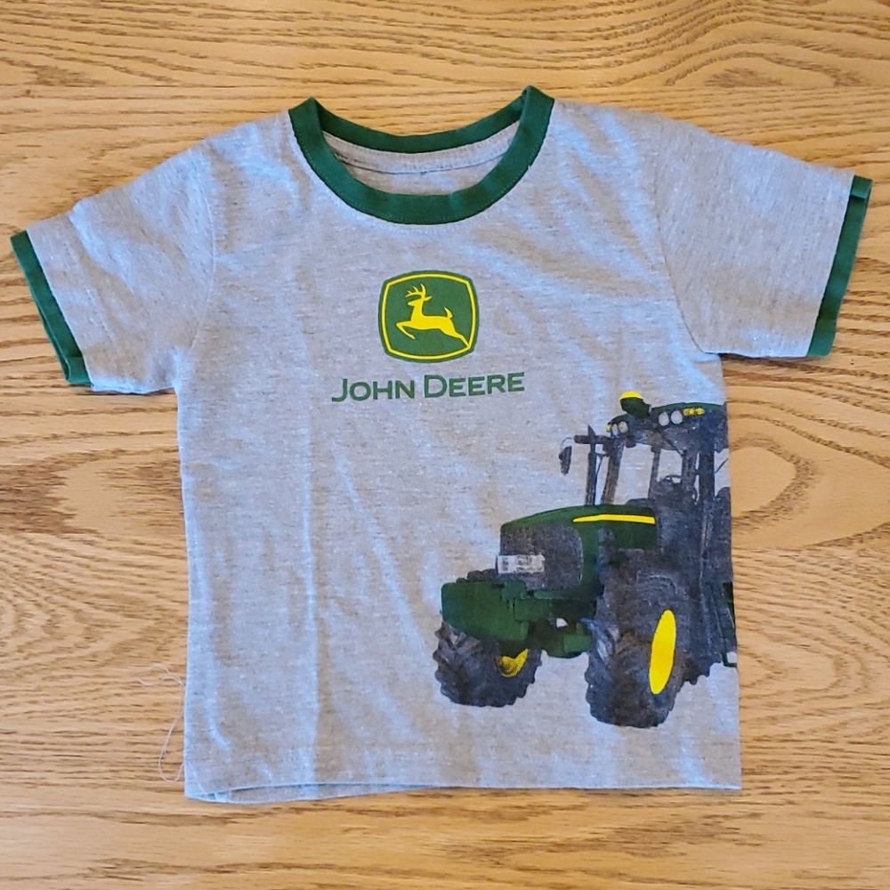 🚜 John Deere Shirt